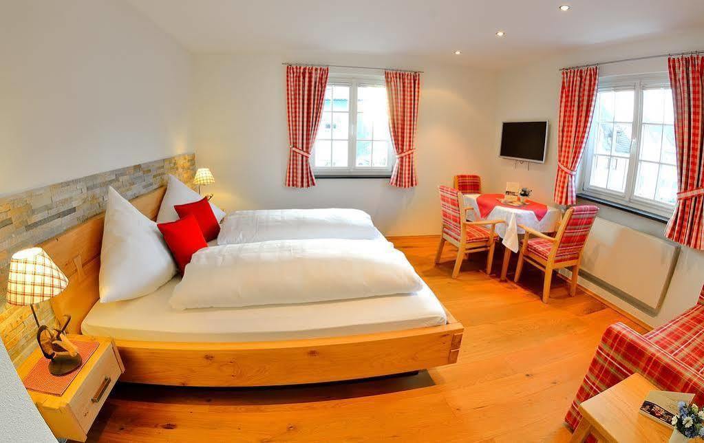 Hotel-Gasthof Adler Линдау Экстерьер фото
